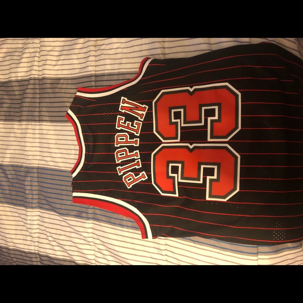 Scottie pippen jersey